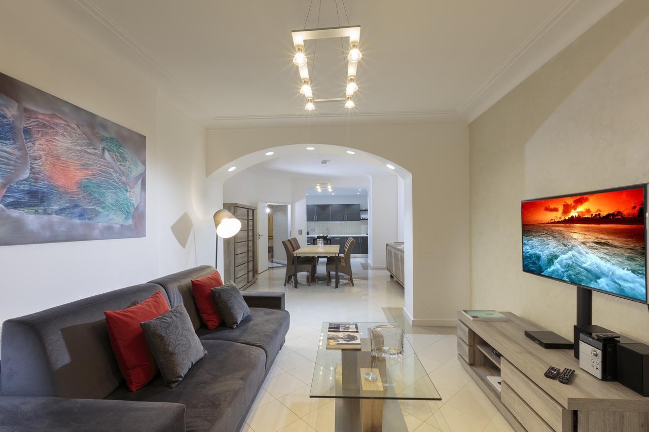 The Queen Luxury Apartments - Villa Cortina ลักเซมเบิร์ก ภายนอก รูปภาพ